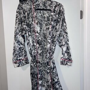 Vintage Marilyn Monroe silky robe